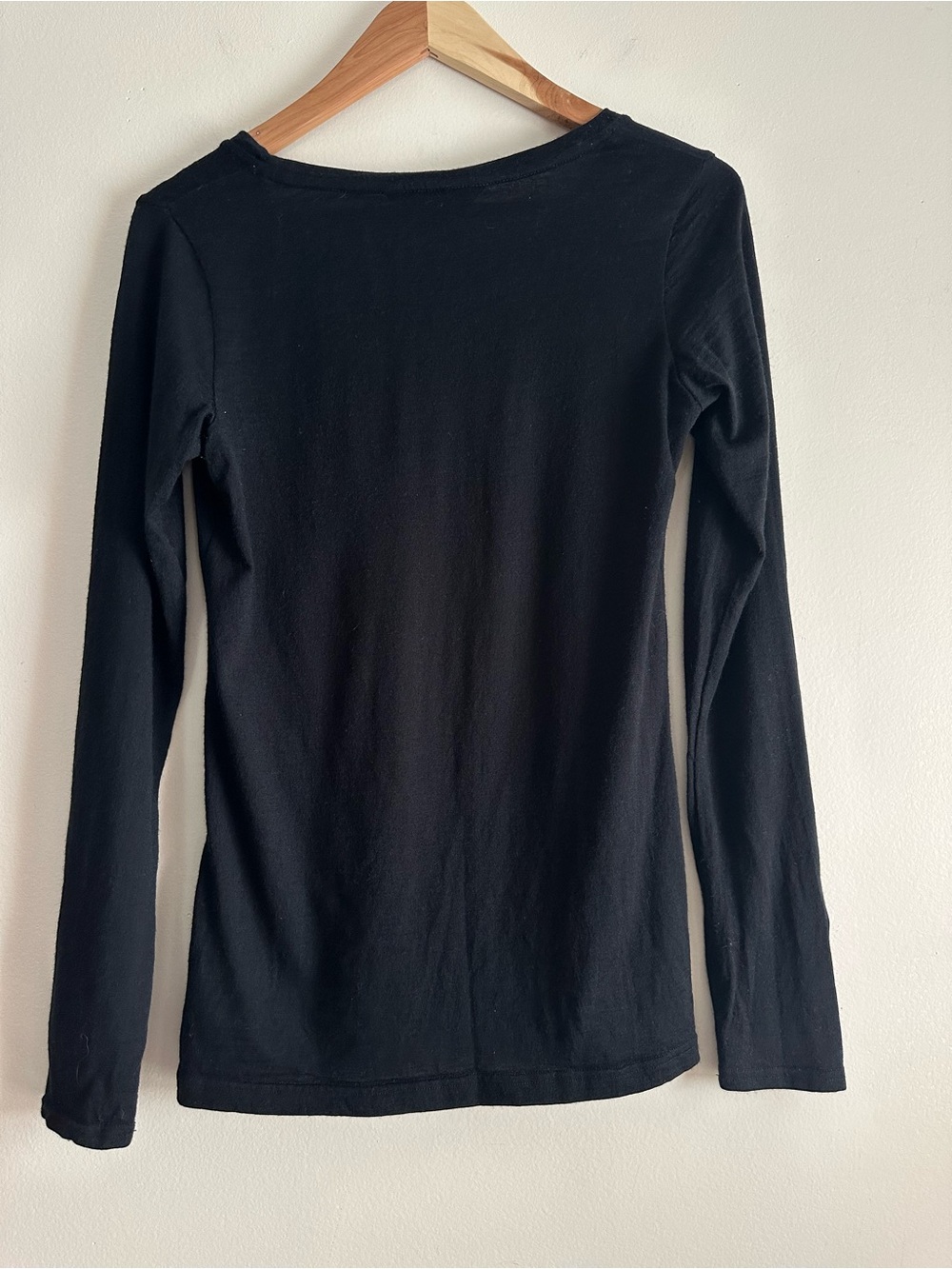Pendleton • 100% Merino Wool Gathered Neckline Long Sleeve Top - Picture 6 of 8